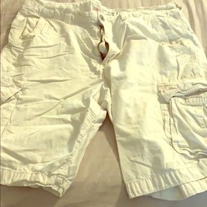 American eagle cargo shorts